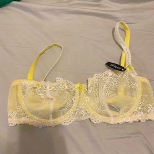 NWT Adore Me Yellow and White Lace Bra